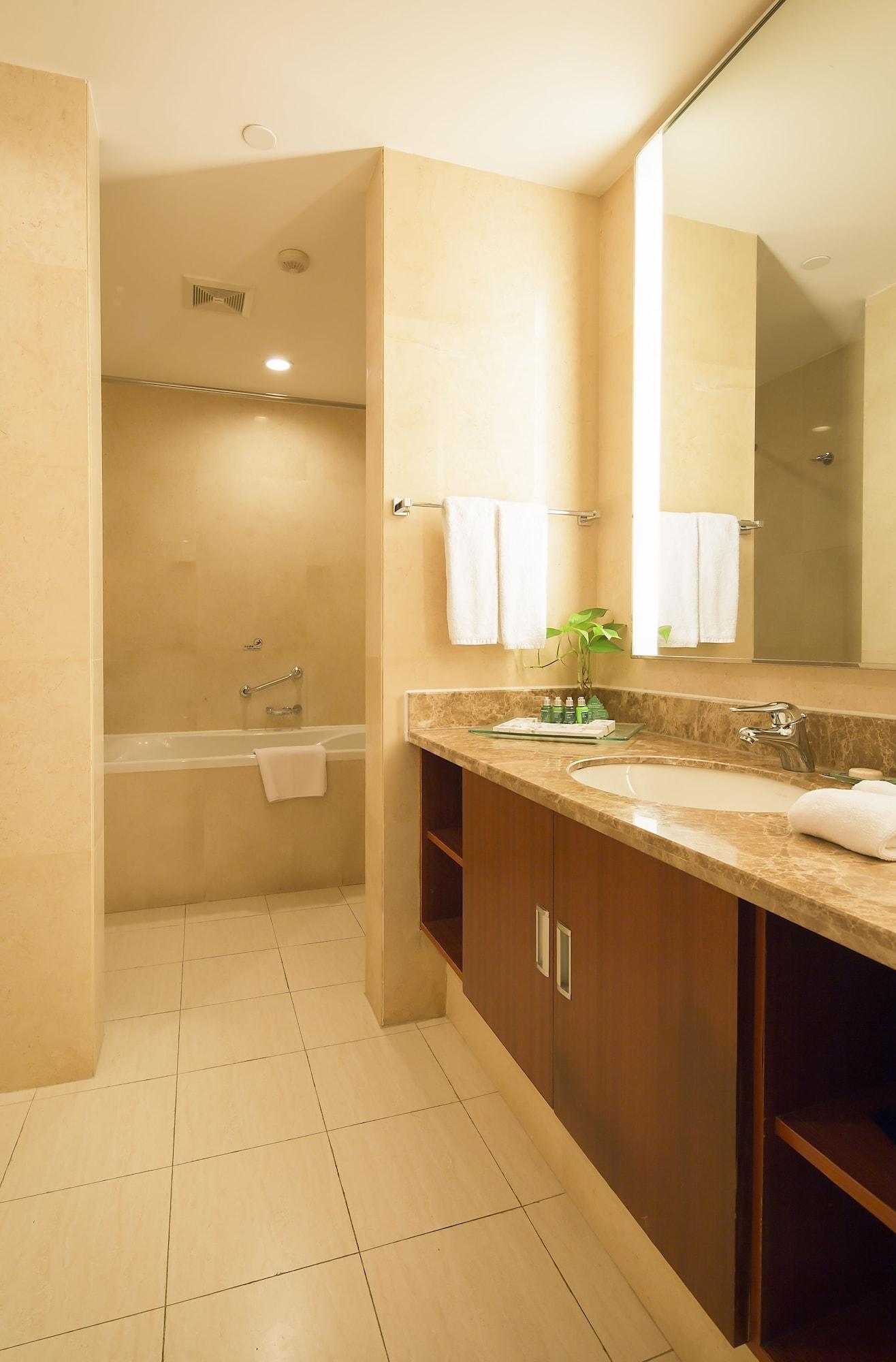 Landison Plaza International Hotel Zhenjiang  Eksteriør bilde