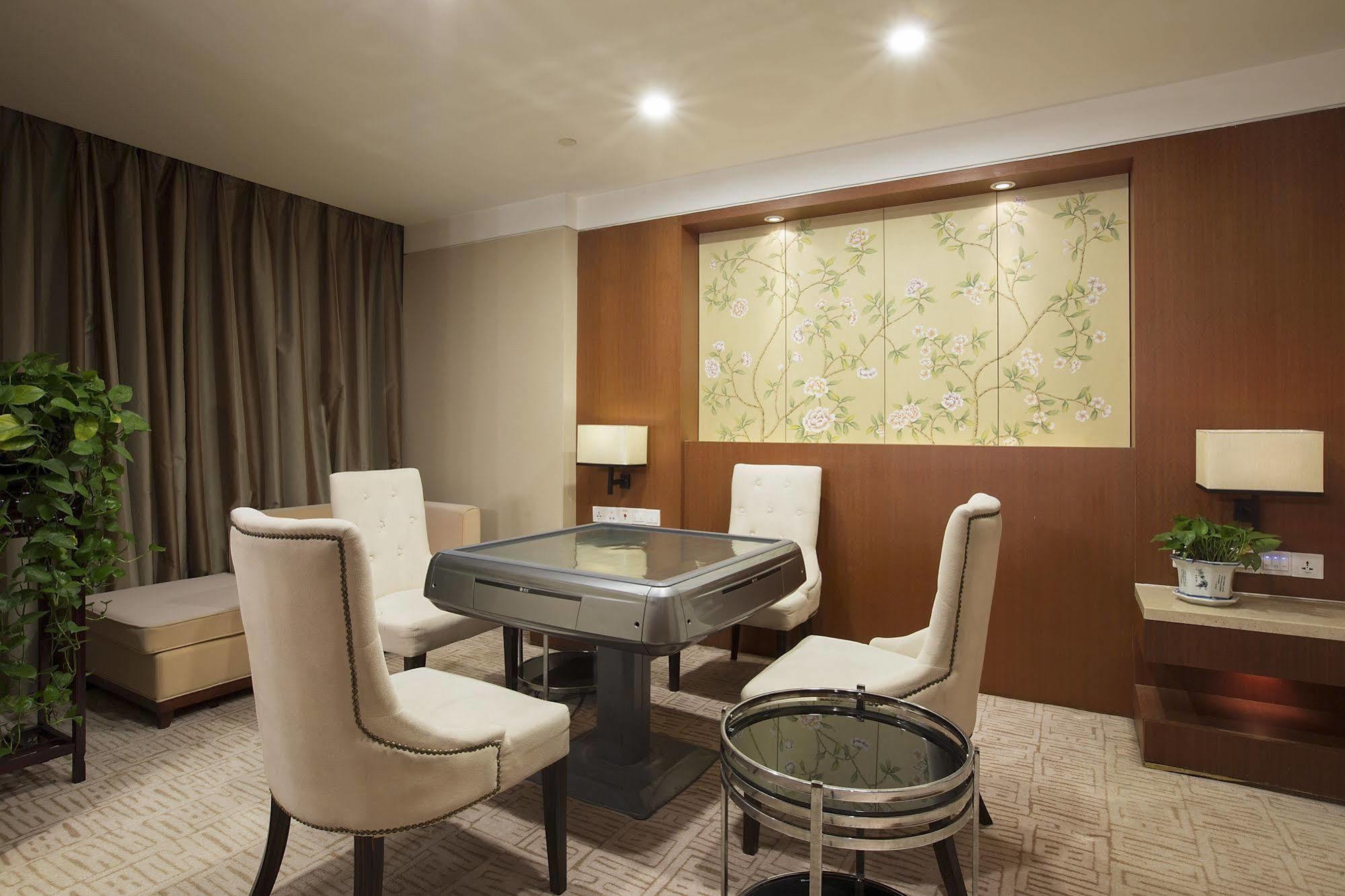 Landison Plaza International Hotel Zhenjiang  Eksteriør bilde